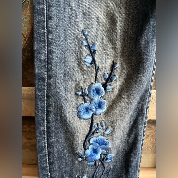 Desigual Exotic Jeans Blue Flower embroidered Y2K Jeans - Picture 5 of 14